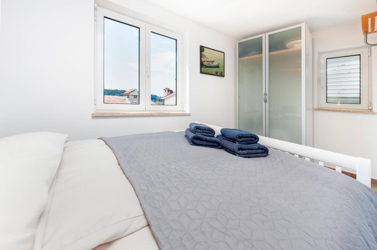 罗维尼Casa Bellavista Sea View别墅 外观 照片